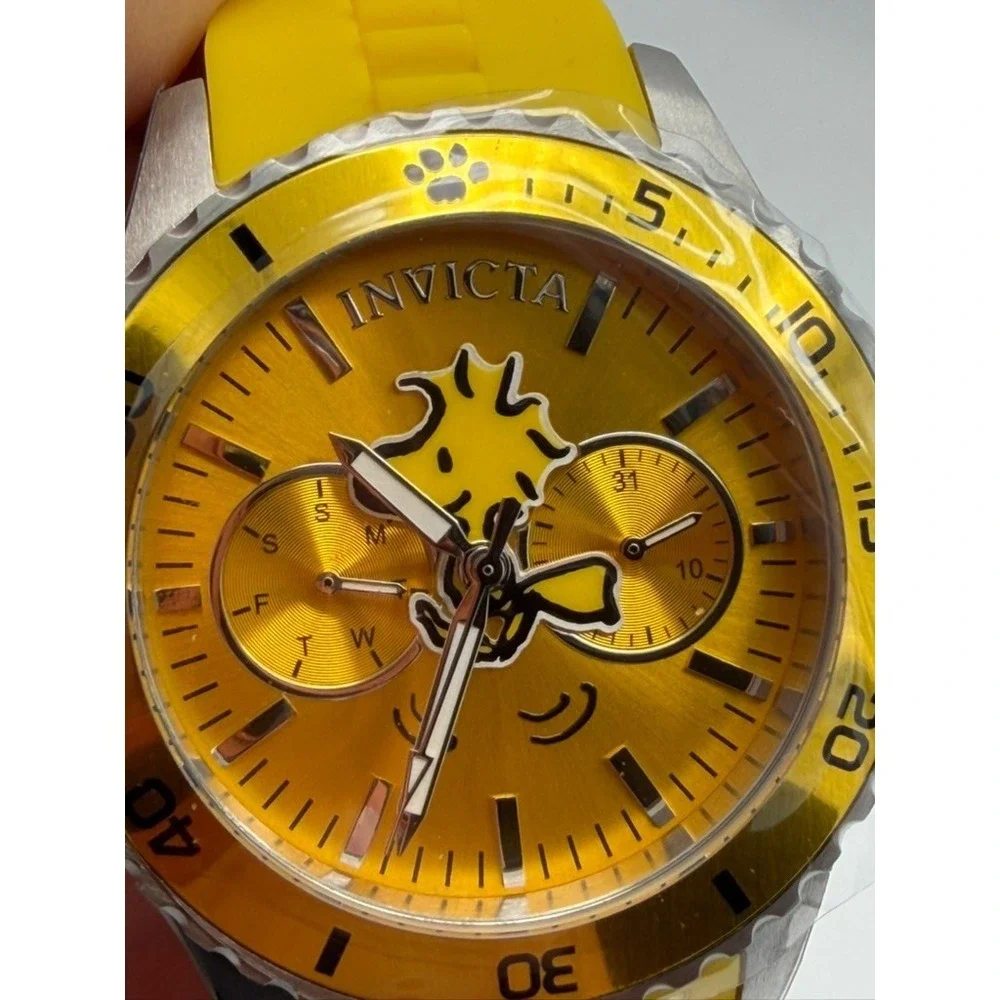 Invicta Peanuts Woodstock Character Collection Watch Yellow Model 38652 Snoopy